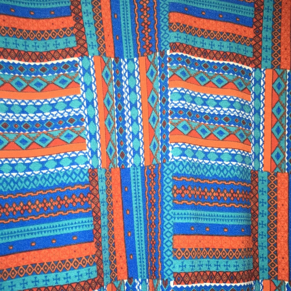 Gray Lularoe Randy T - Picture 2 of 2
